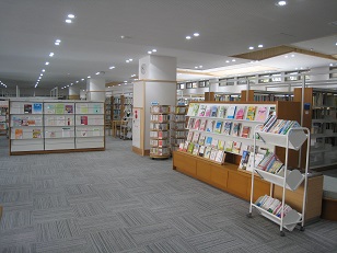 新着図書コーナー